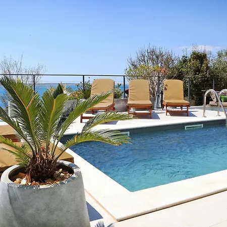 Villa Seabatical *