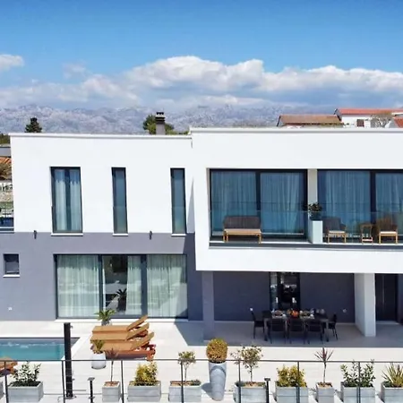 Villa Seabatical
