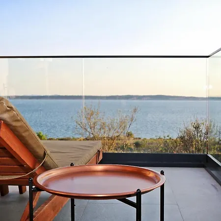 Villa Seabatical